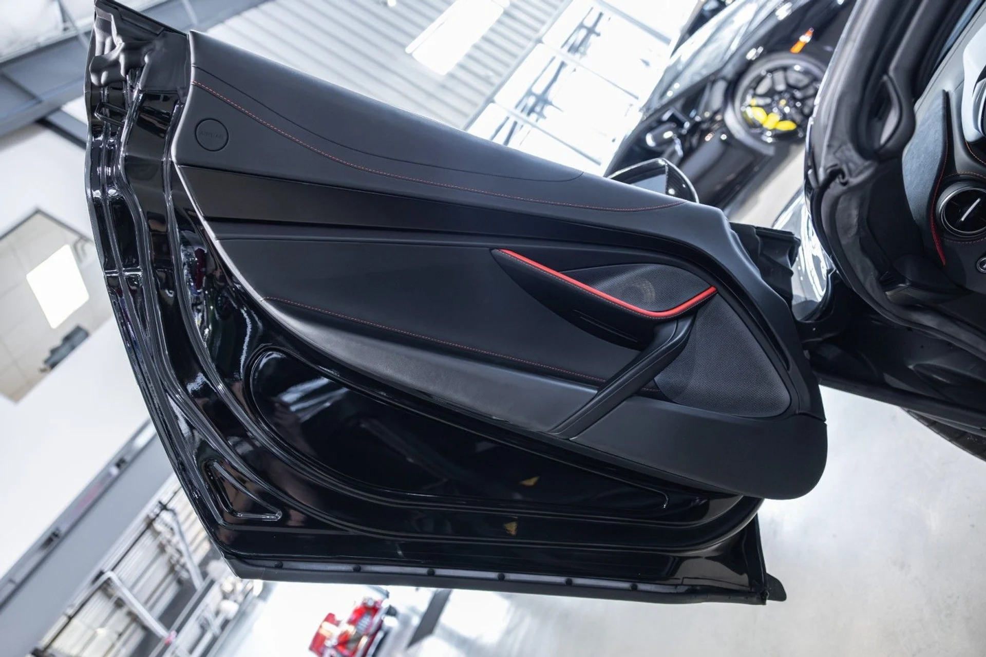 mph038_2079572349_f_A_8e6051d524