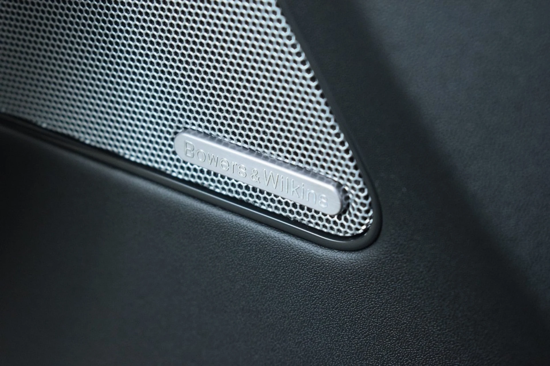 mph038_208333280_b522bbb9afc0075fcc1e512639f668e1x_2eec982bdd