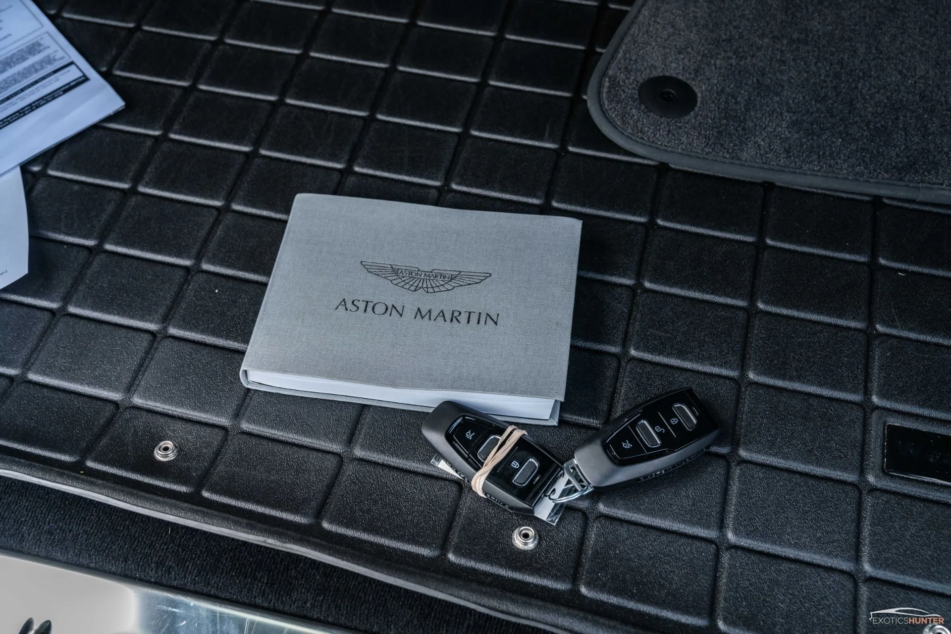 mph038_2097524771_Used_2021_Aston_Martin_DBX_CPO_Aug_2026_w_Special_Order_Exterior_Interior_Black_Pack_1708458533_4f5f09af39