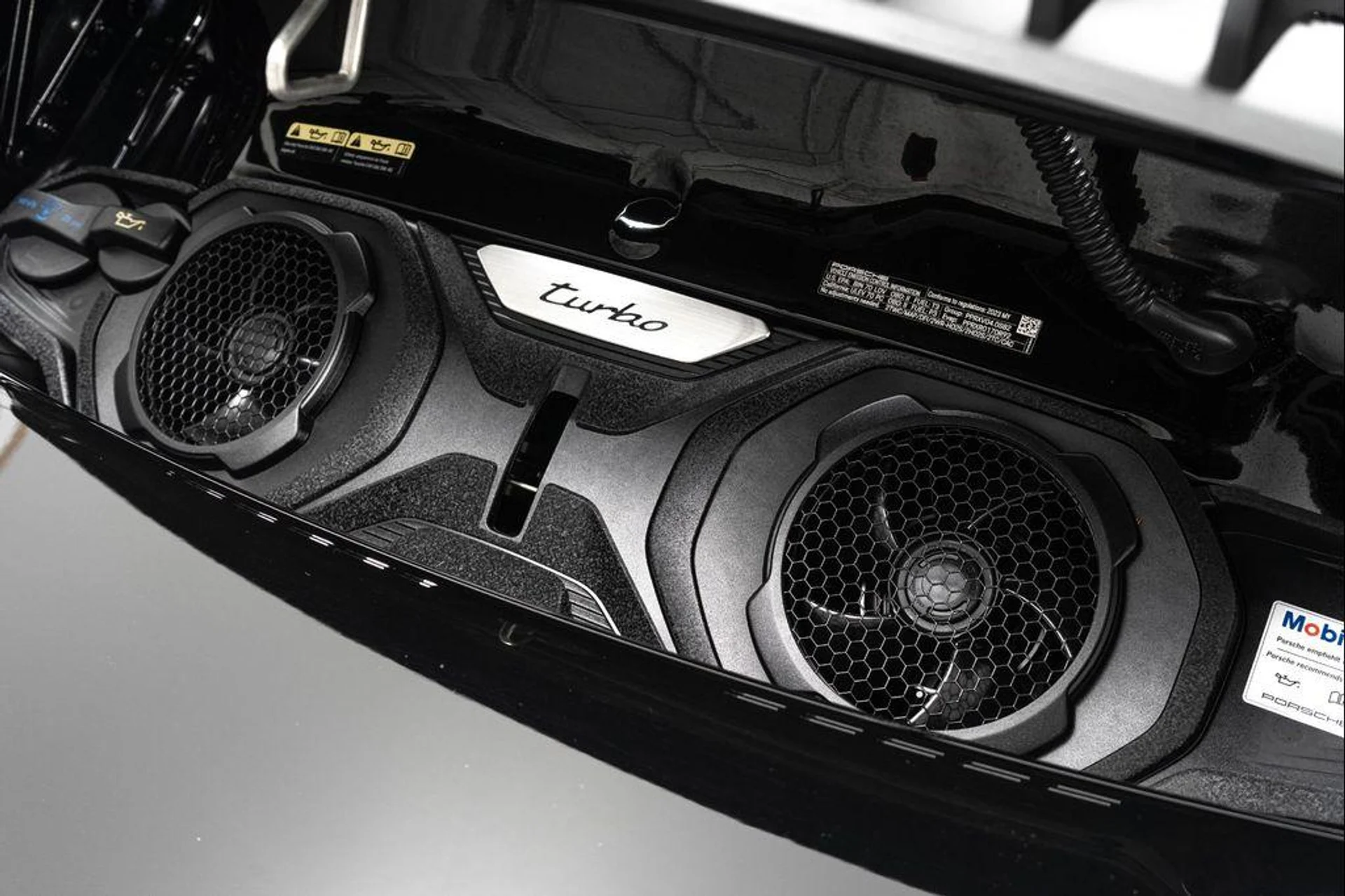 mph038_2097738828_6_B_Ec_I2_R0_F_c51_FVHO_4j_ARYD_93f_A_cffd68145a