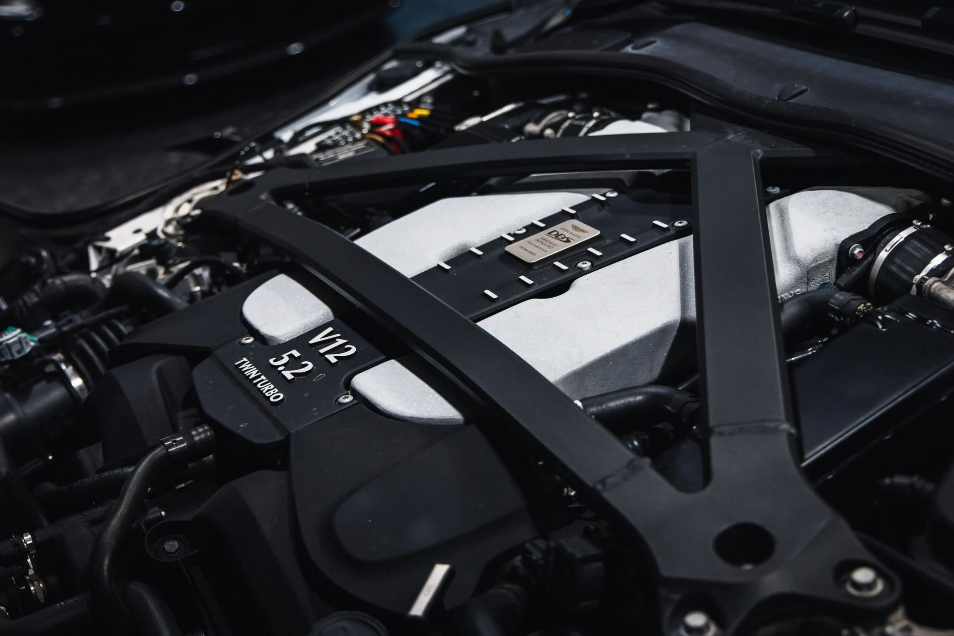 mph038_2105397680_Used_2019_Aston_Martin_DBS_Superleggera_370000_MSRP_CARBON_ROOF_1775436975_d9b59486c8