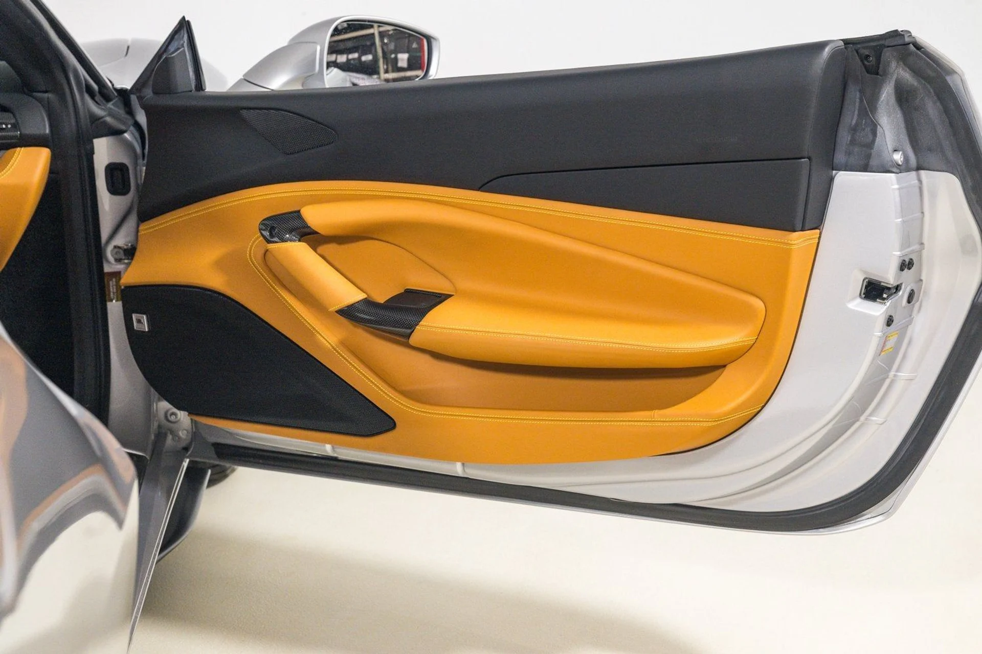 mph038_2111006466_7151151d117f4ff081ec4a473962efff_9f7feeaf9b