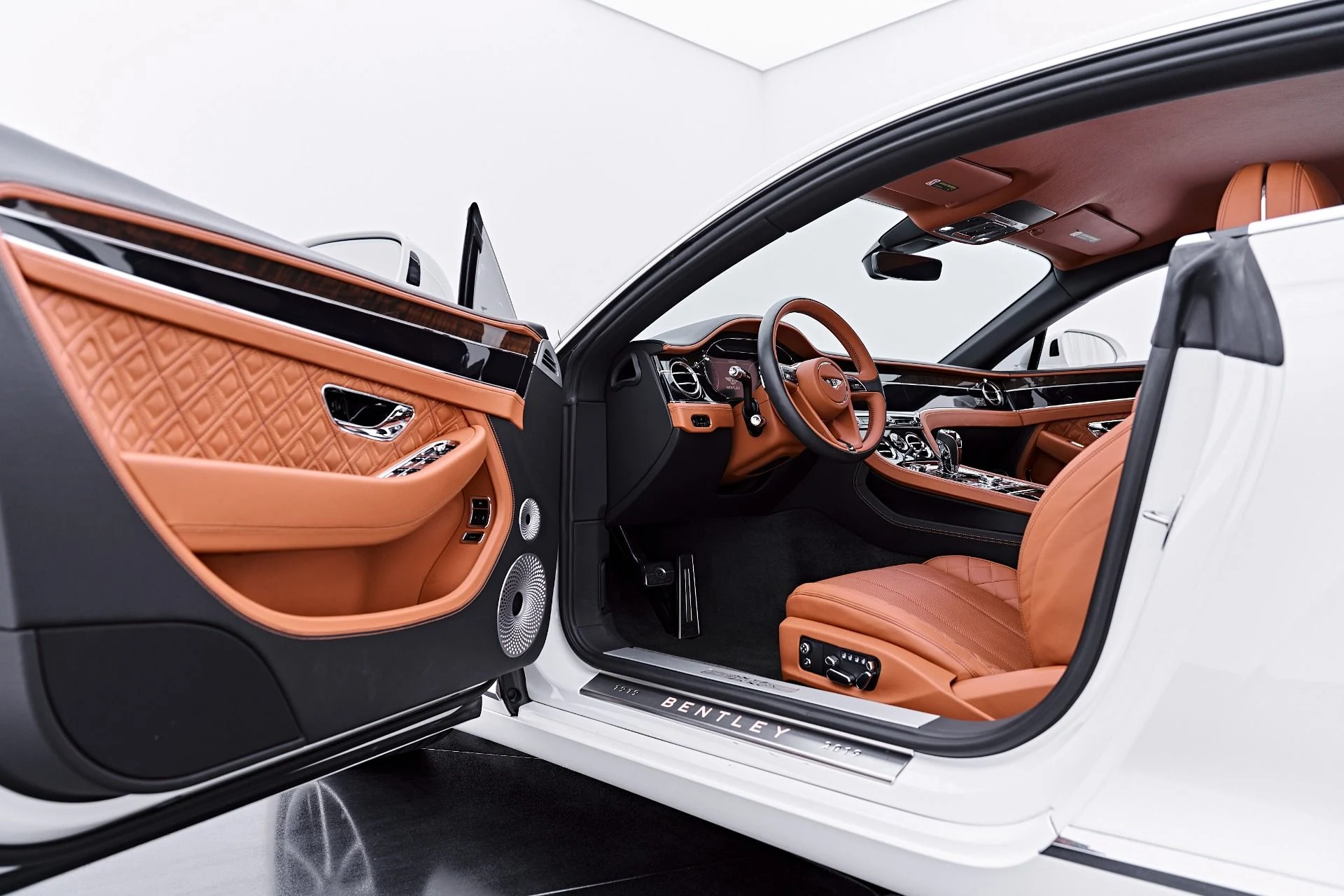 mph038_2127864215_Used_2020_Bentley_Continental_GT_V8_1784761267_0701b618e3