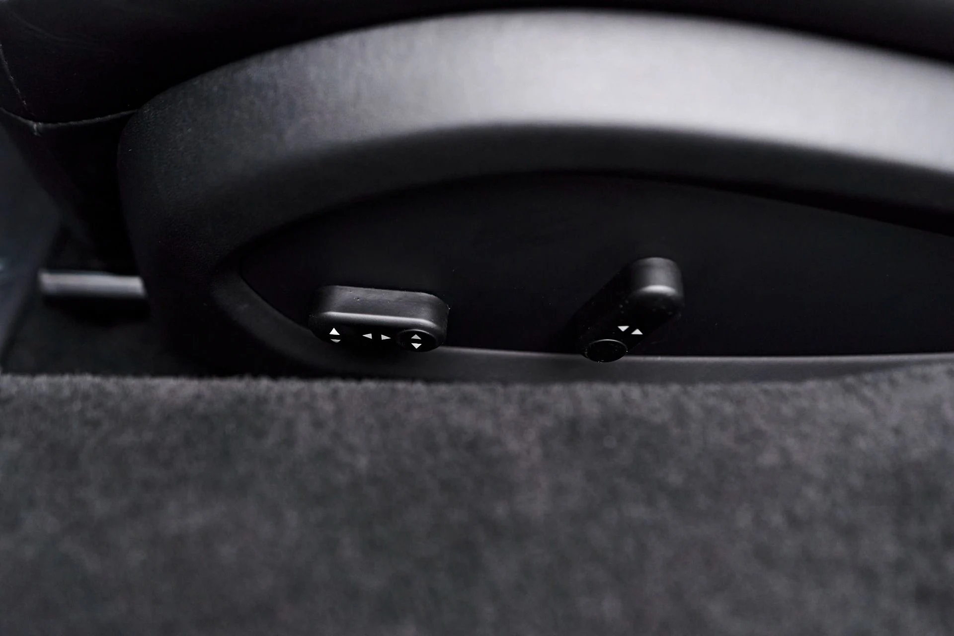 mph038_2132690755_Used_2018_Ferrari_488_Spider_Base_1717637110_a9a5b76272