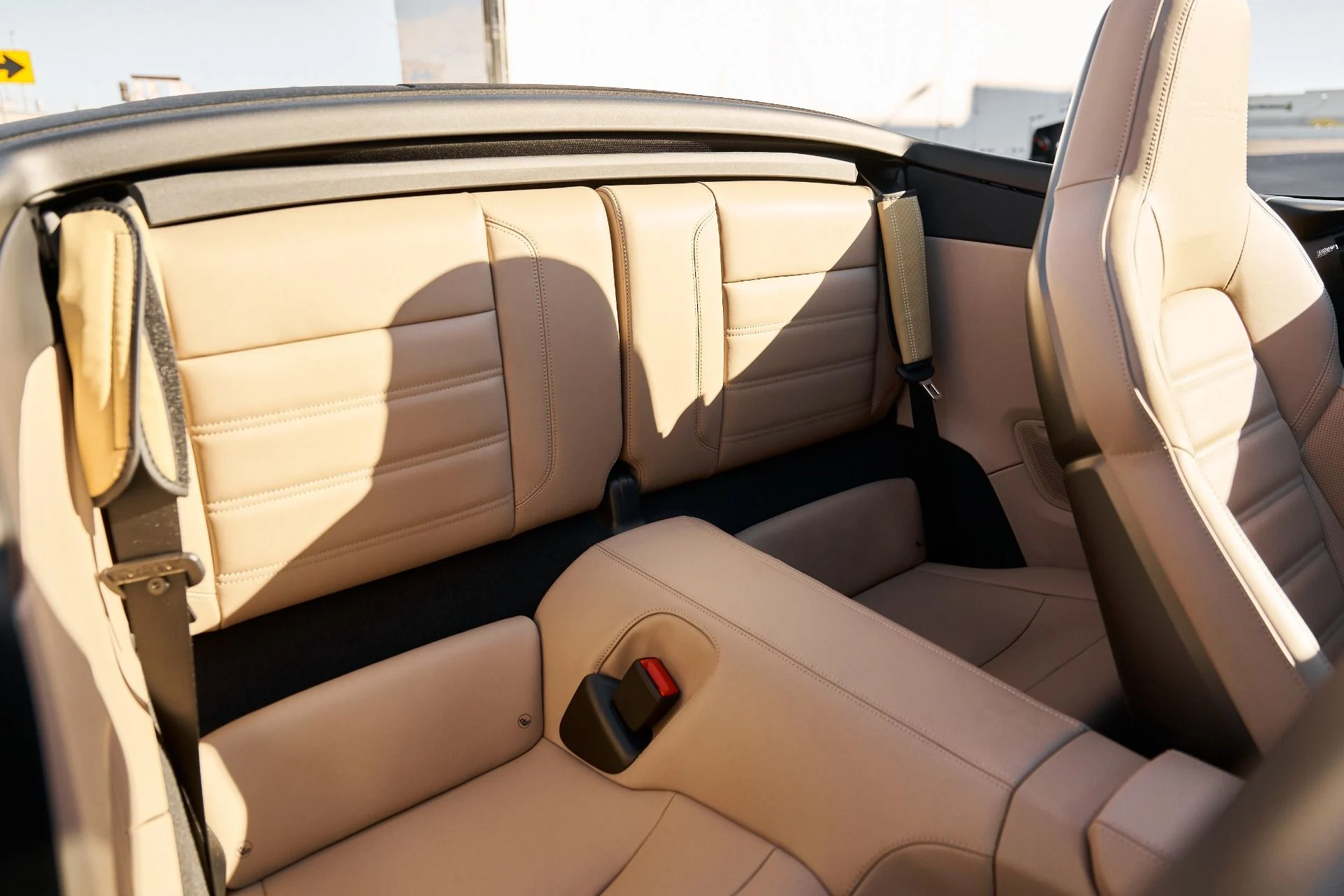 mph038_2137720081_Used_2024_Porsche_911_Turbo_1768616372_4770529578