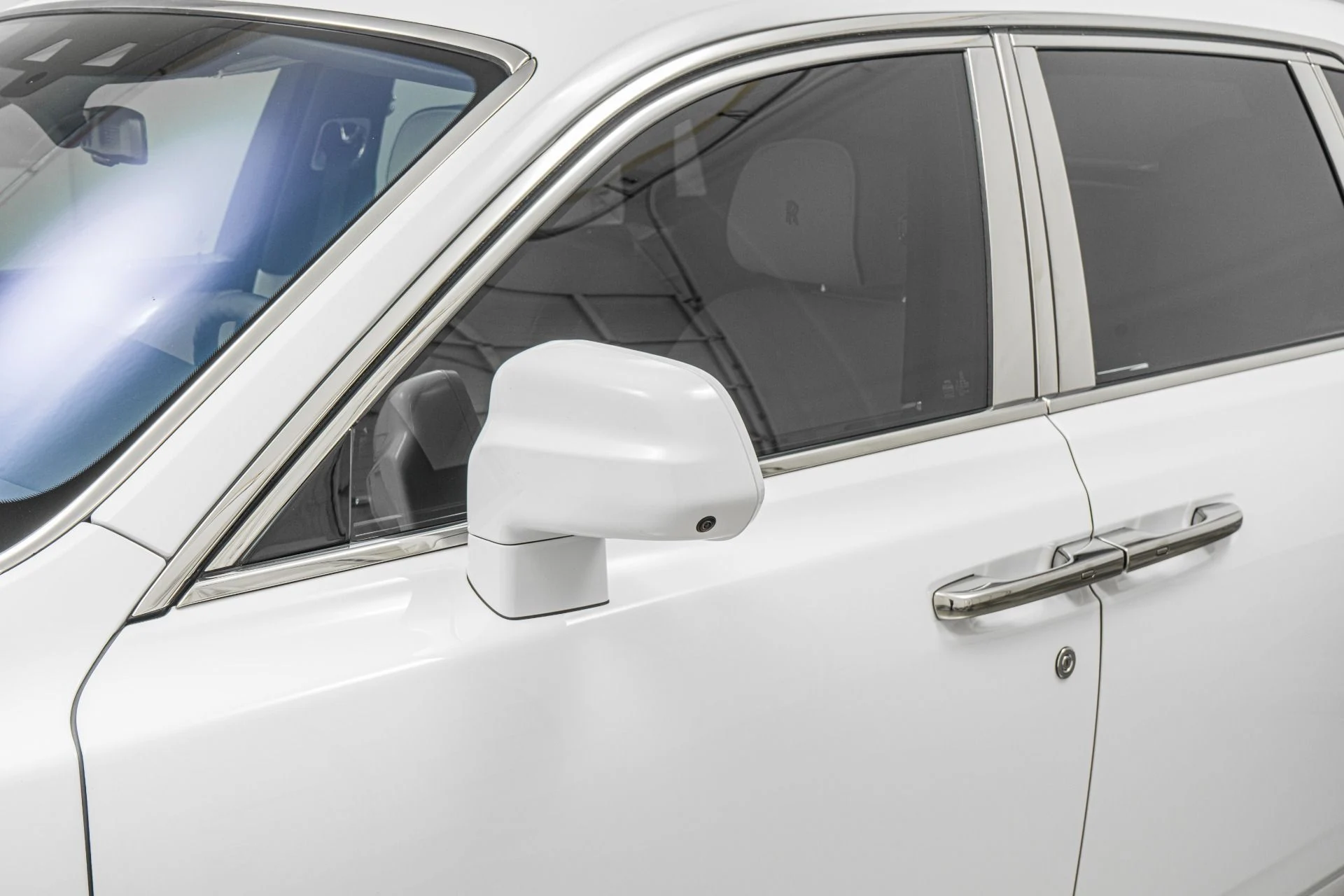 mph038_2148331125_Used_2023_Rolls_Royce_Phantom_Shooting_Star_Headliner_Very_Low_Miles_1768421489_b06e385dd5