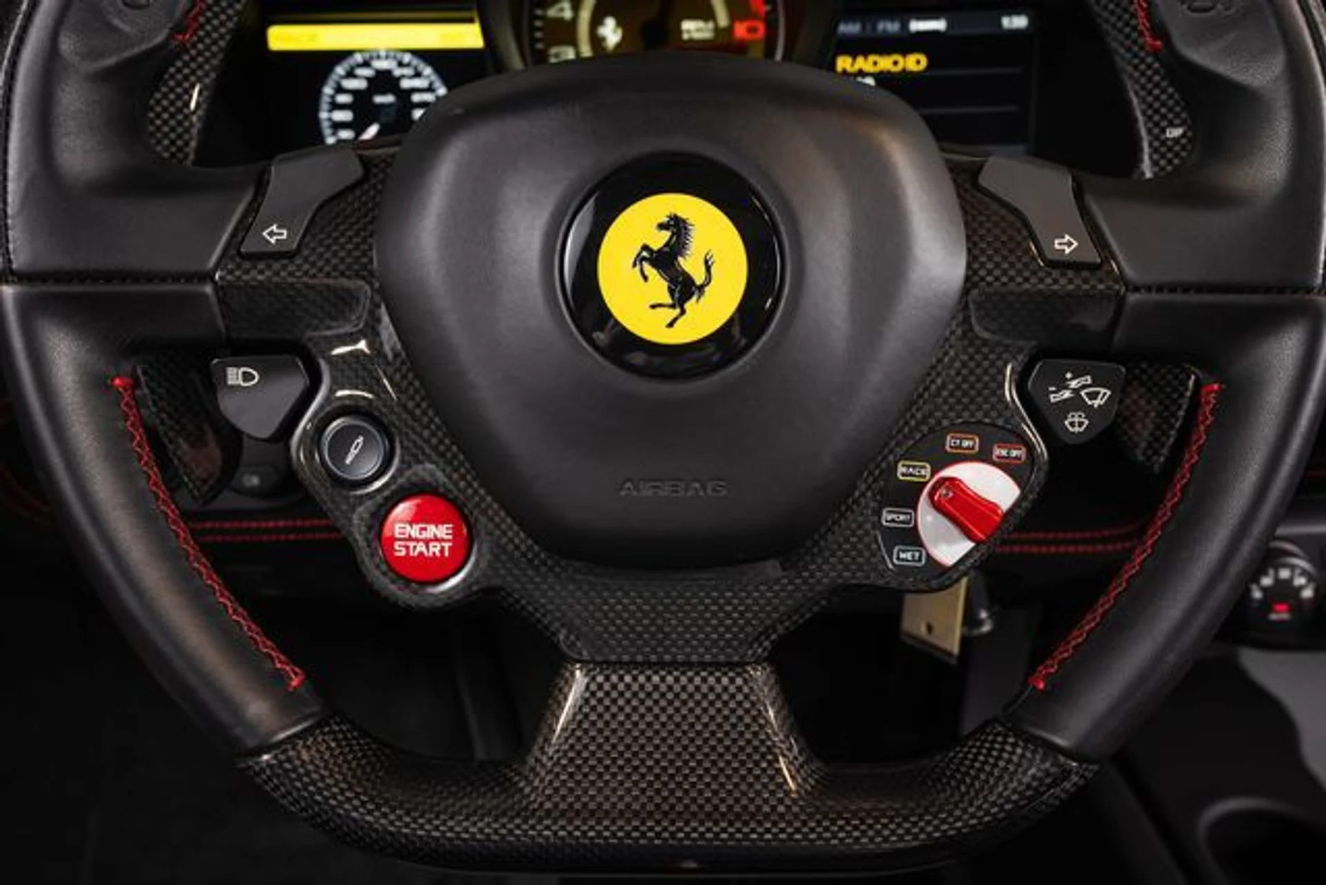 mph038_2157394703_12444376f37901f3acdeb21c5621fa16x_2dc6ca9b5d