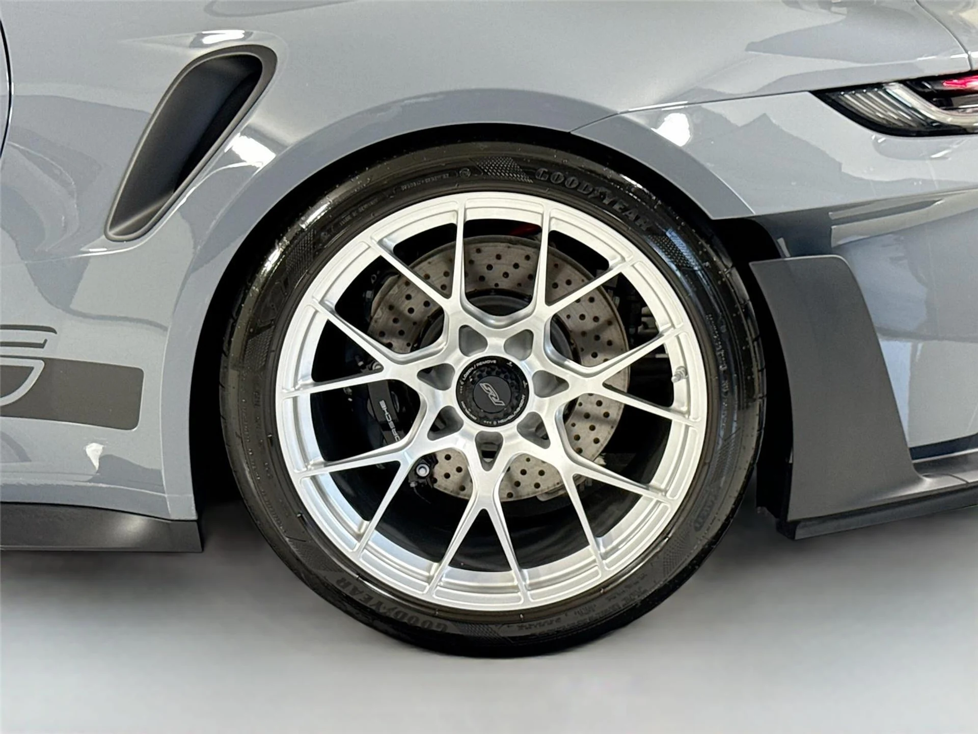 mph038_2160222152_be2ad0d37e37533ca87262dd7ecdd043_ec2985ea19