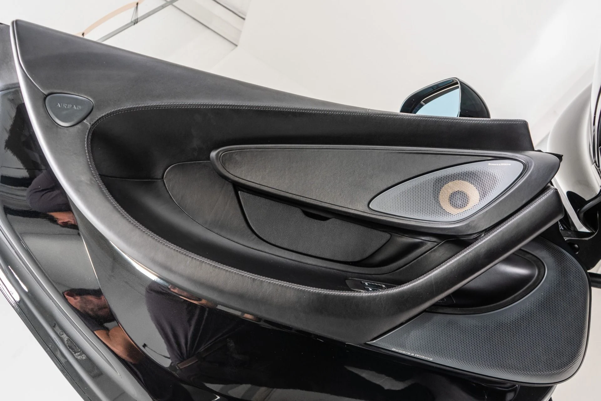 mph038_2164105244_Used_2020_Mc_Laren_570_S_1787089177_a48126853c