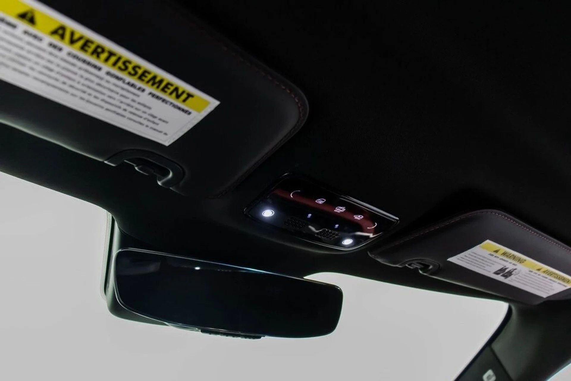 mph038_2166259341_50d575f92b613df13006d92214a81067x_5e04e9bdea