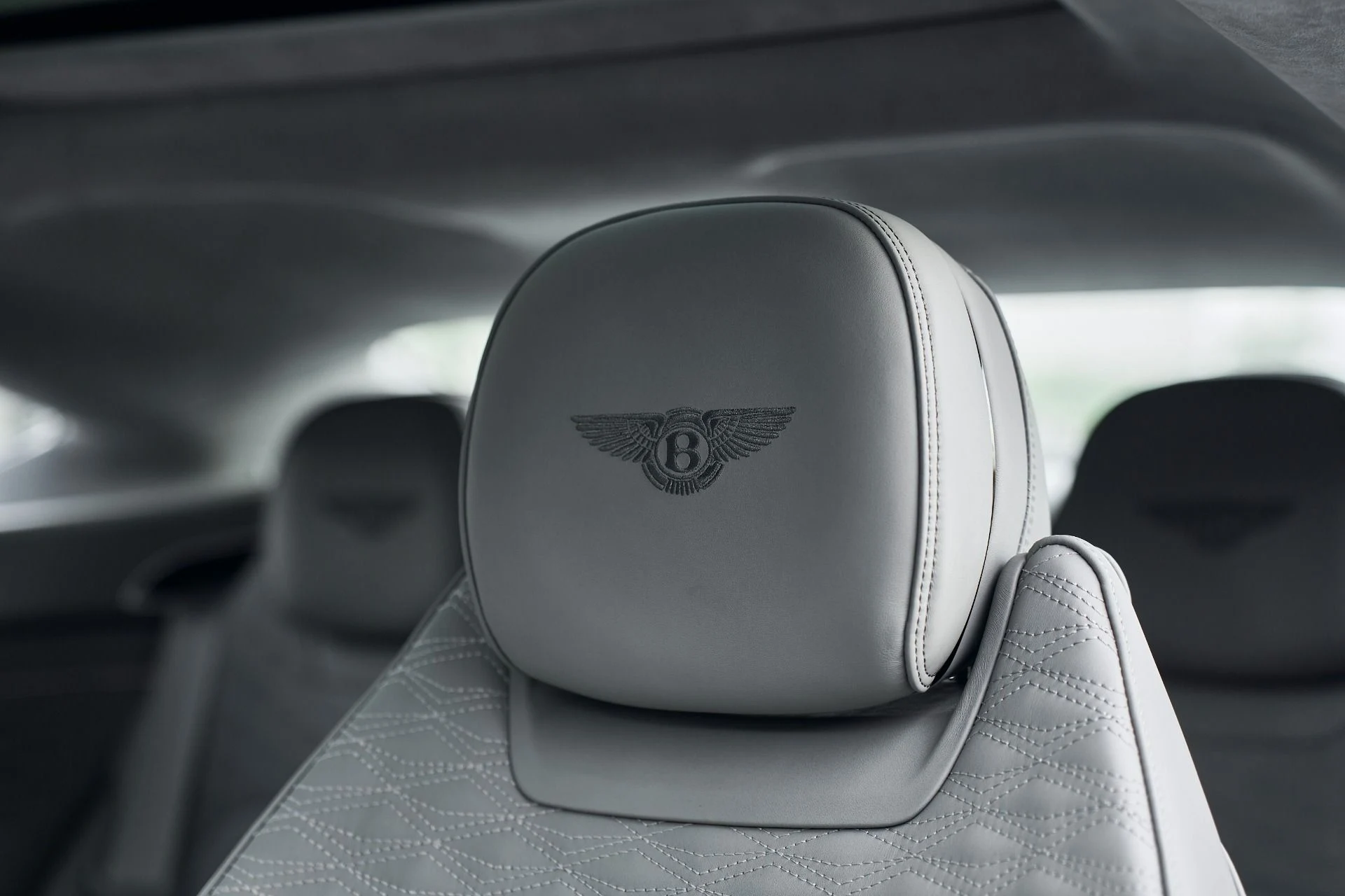 mph038_2167420477_Used_2025_Bentley_Continental_GT_Speed_1763168640_db04db21f1