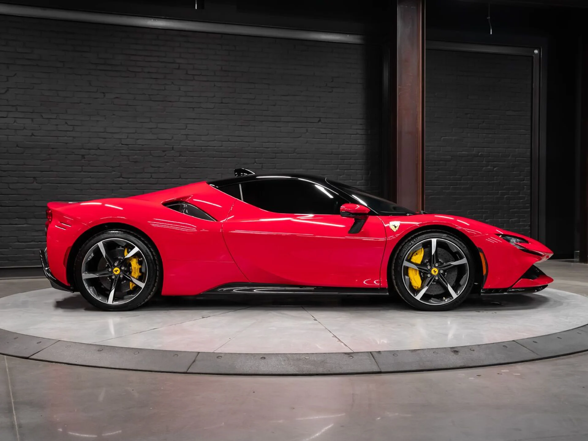 mph038_2173345757_ferrari_sf90_stradale_2023_129856aa4c