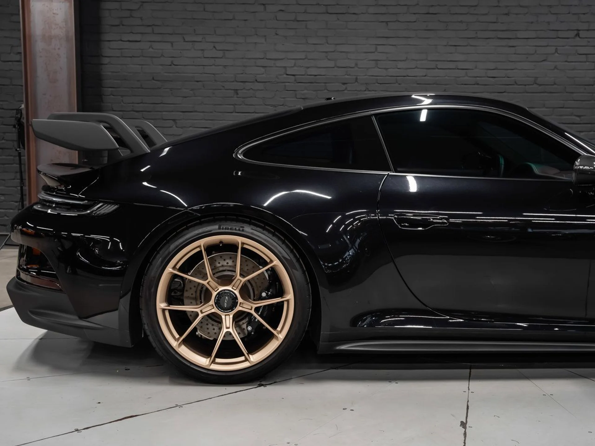 mph038_2175784181_porsche_911_2022_5a094efe67