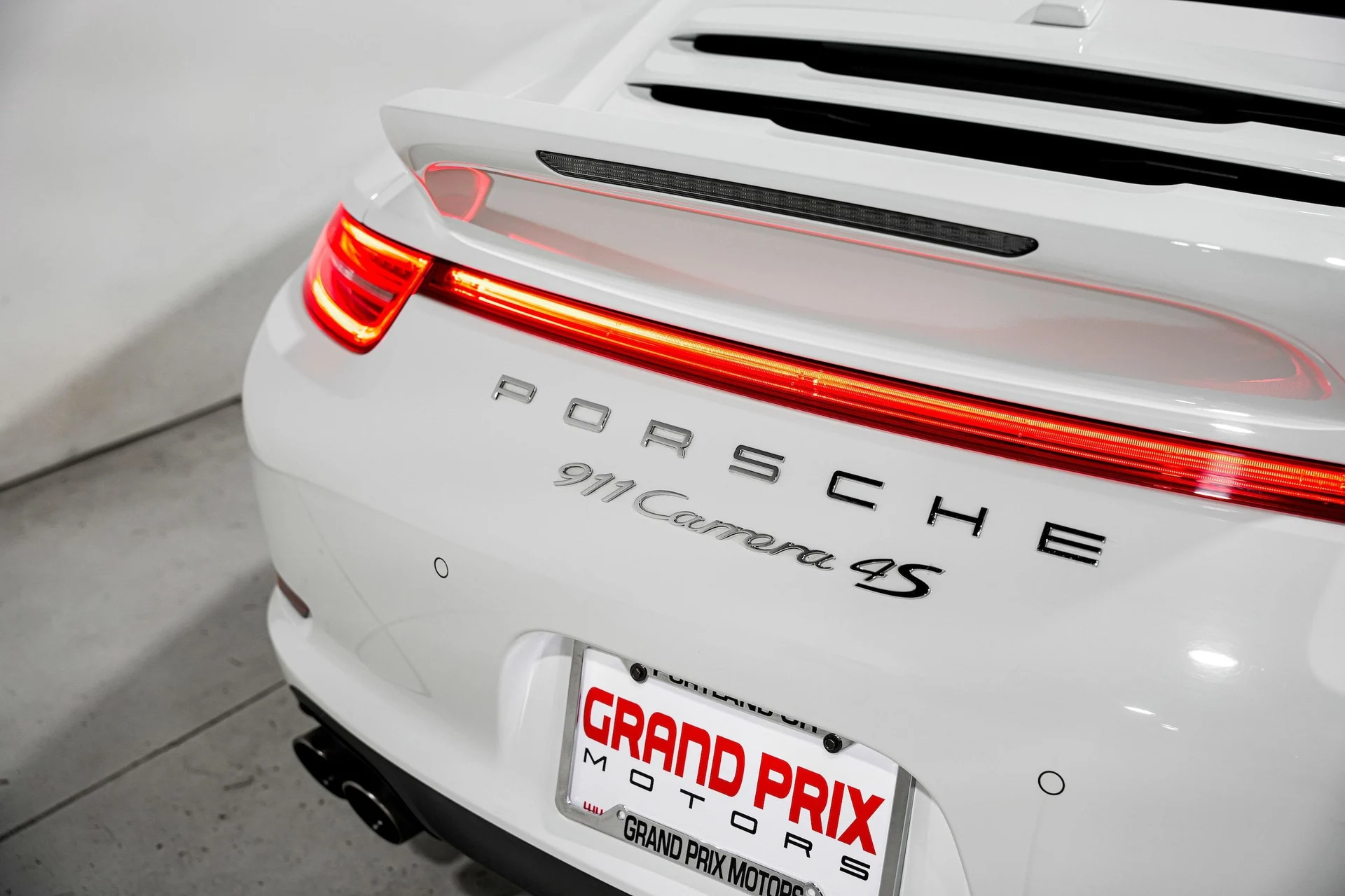 mph038_2182197604_5463476dcacbf682a6f844b31e2e035fx_57fae5b3d1