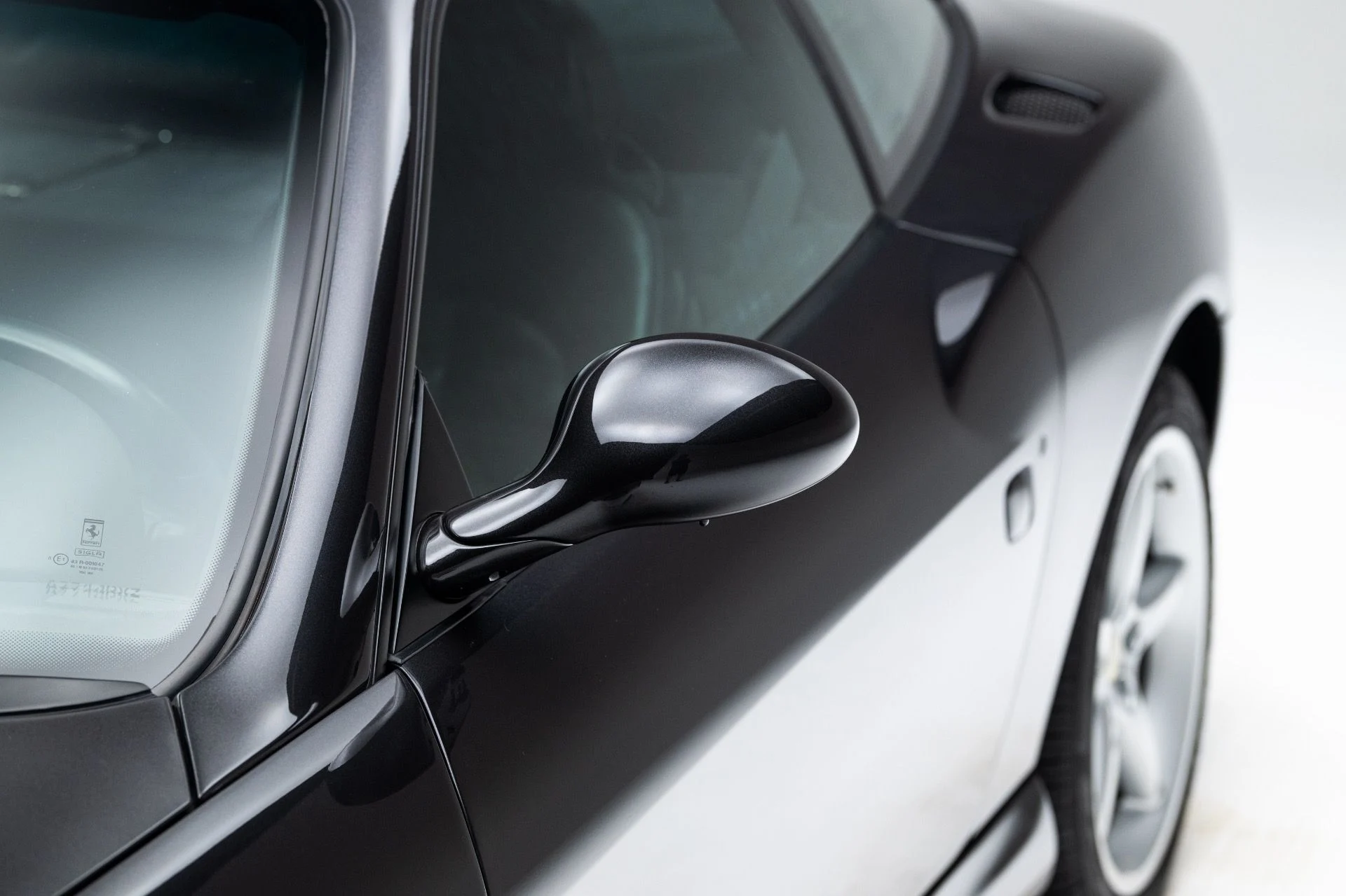 mph038_219168942_11705_p39_l_6688b59820