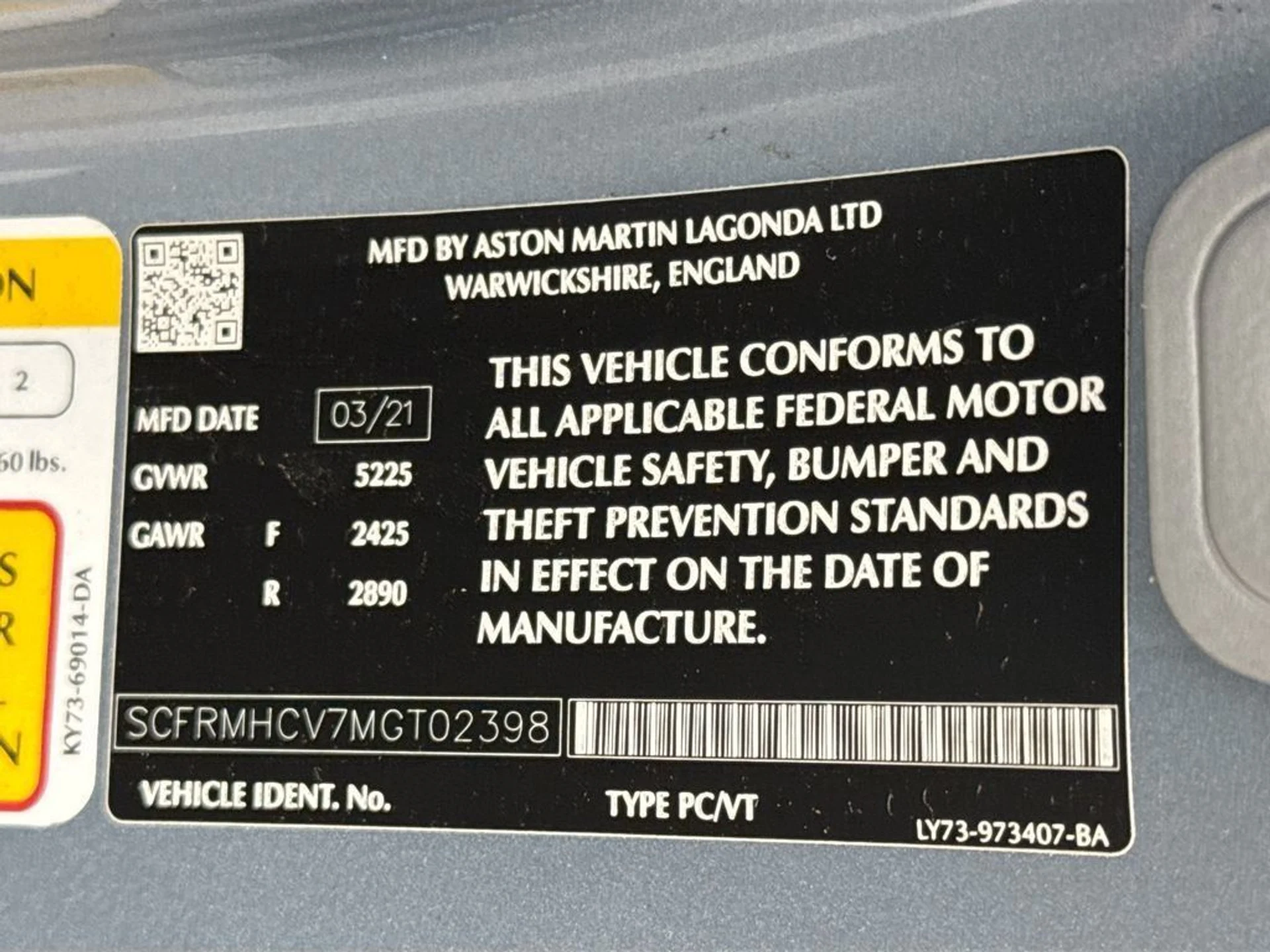 mph038_2196867635_used_2021_aston_martin_dbs_superleggeravolante_8119_22994396_39_1024_e2d2c0cd0b