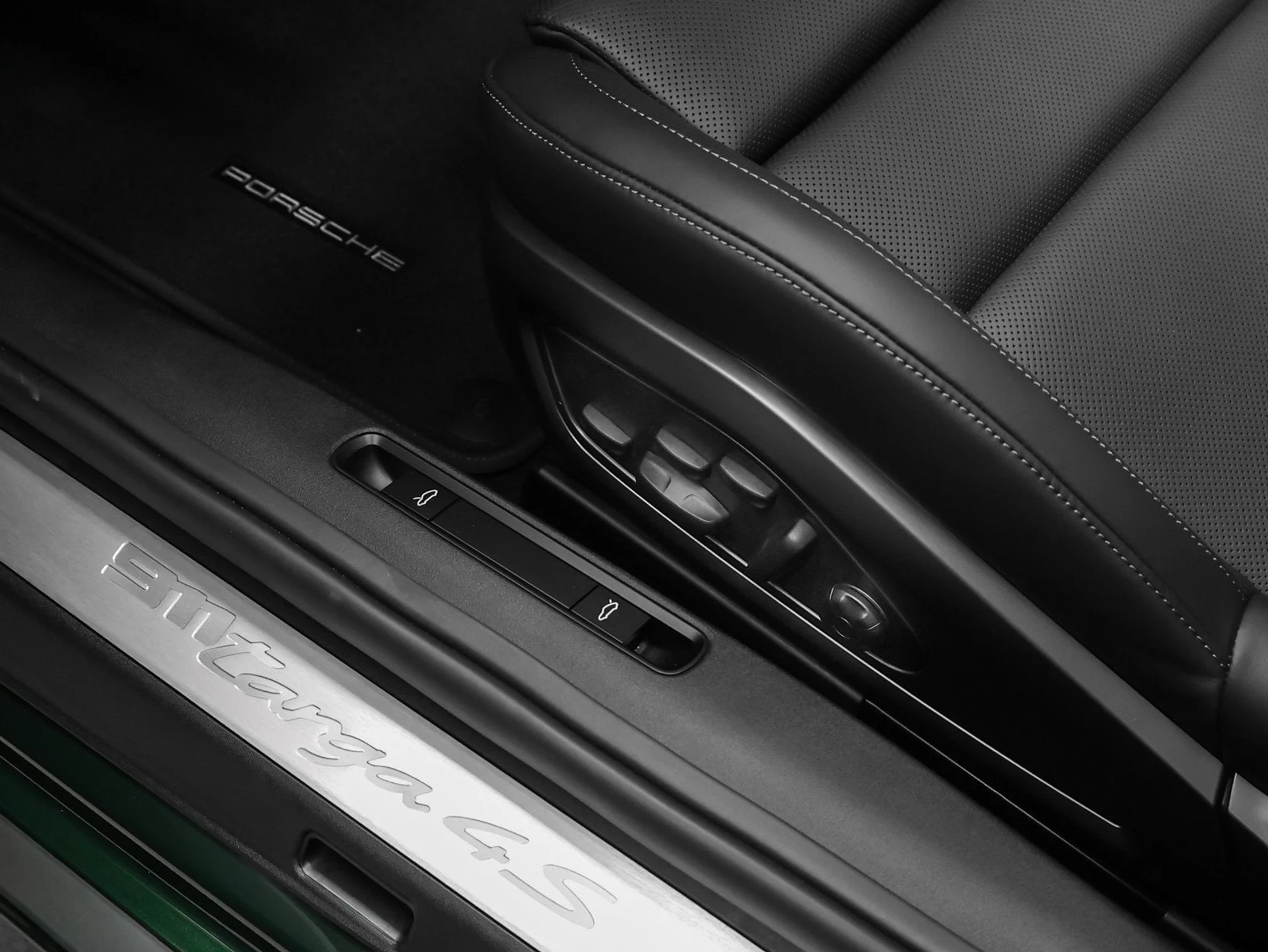 mph038_2197595379_39_2094a24b3a