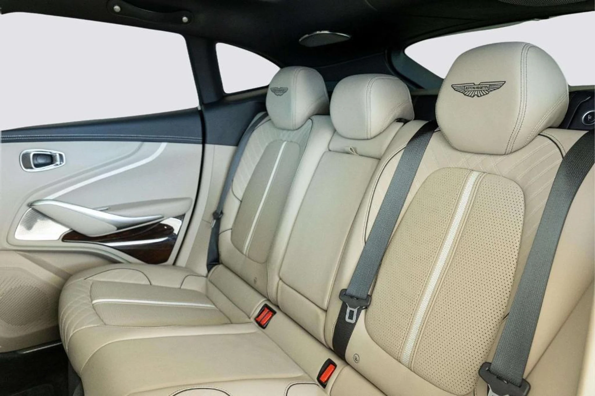 mph038_2199416155_5_Ji2_A_Xavpxi_QHUY_Hns6a_Bshmy_PY_d4ebff71df