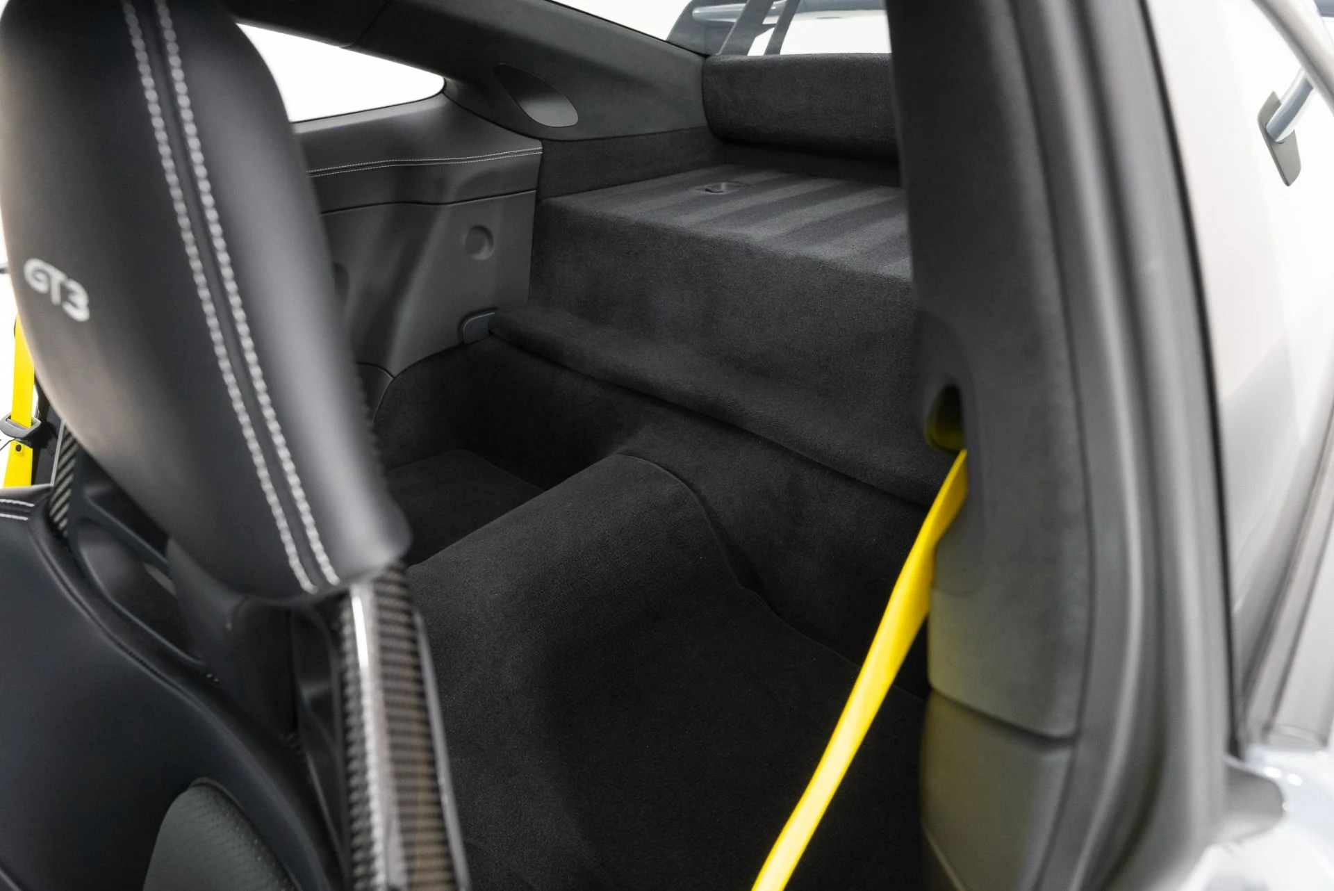 mph038_2200824458_Used_2024_Porsche_911_GT_3_1754693145_7b87bf1c2c