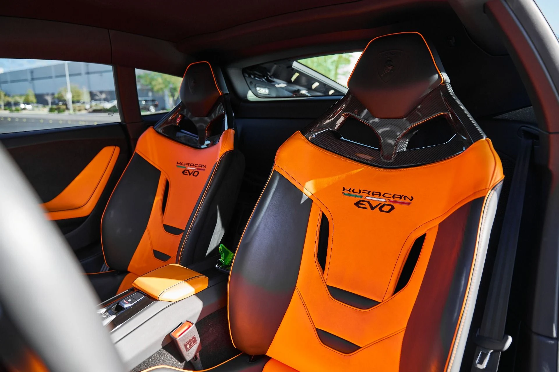 mph038_2200930810_Used_2020_Lamborghini_Huracan_EVO_Base_1766024345_ba8d474d6a