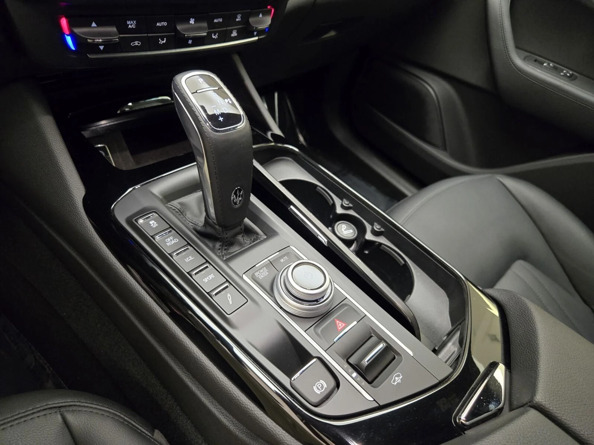 mph038_2206819914_Used_2021_Maserati_Levante_S_1768891465_f9043ca91d