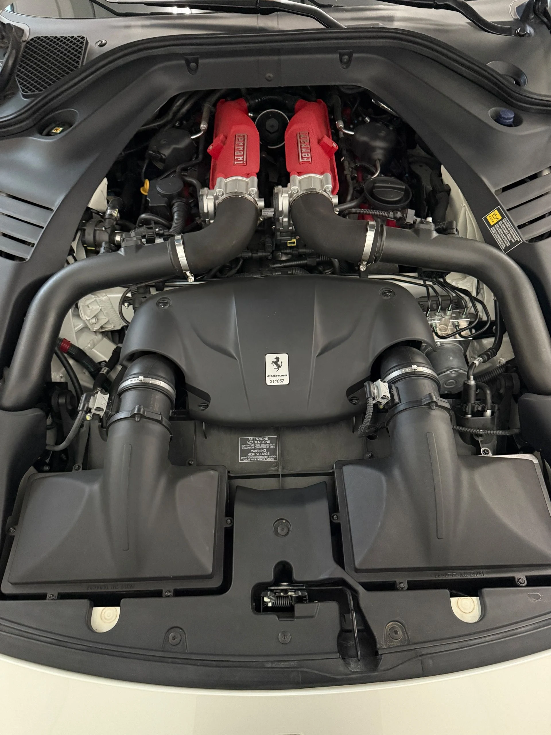 mph038_2207893939_Used_2015_Ferrari_California_T_1754670246_62593f68ba