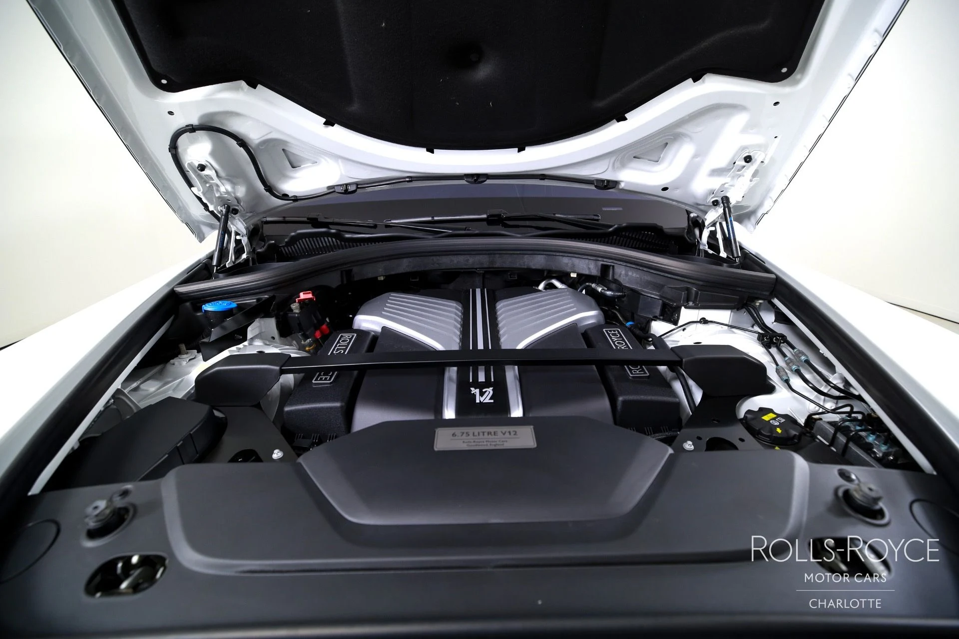 mph038_2212480234_Used_2021_Rolls_Royce_Cullinan_1754591602_1729bd5a01