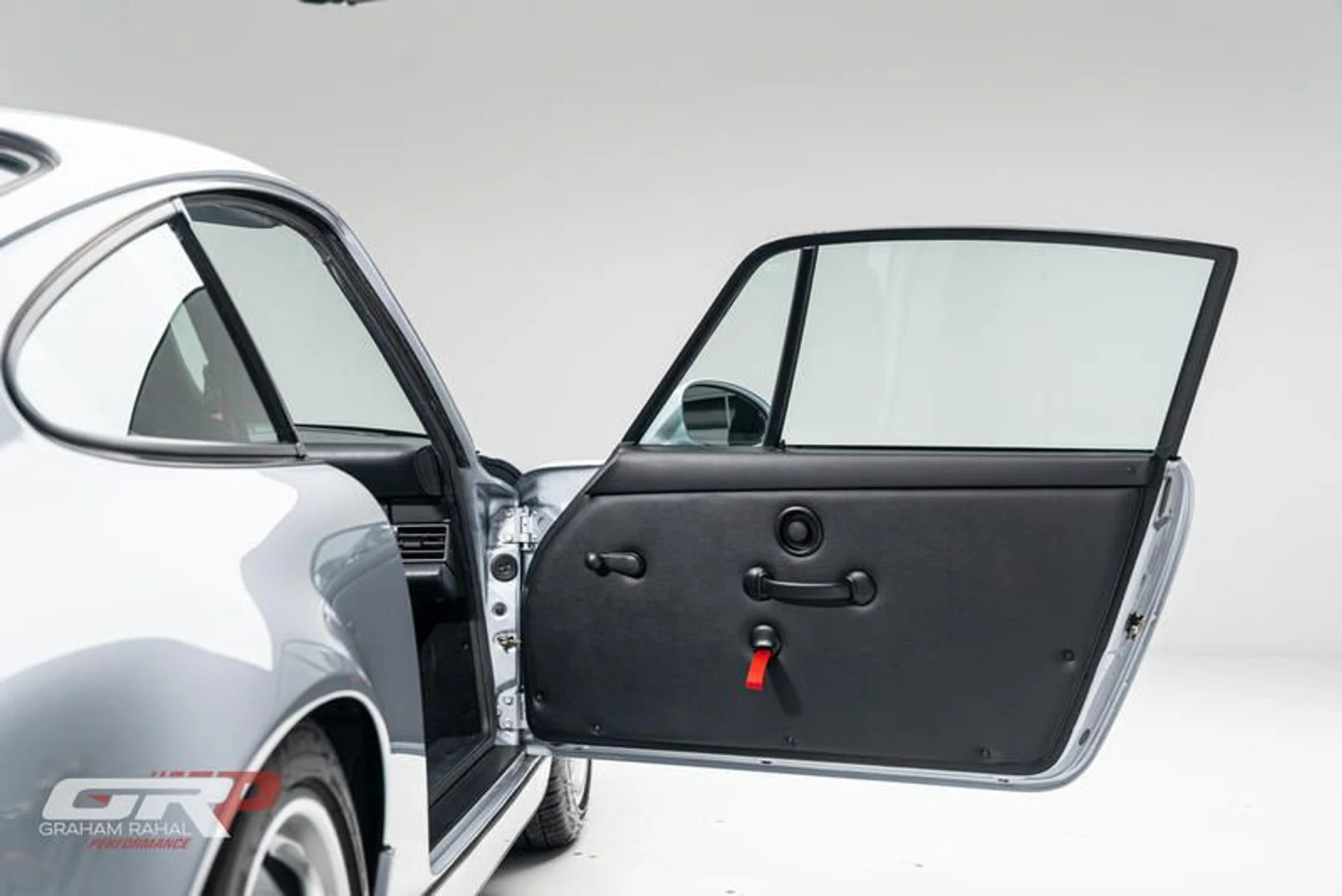 mph038_2216197639_BDF_04129_45_D7_4_BCA_8750_730_AB_95621_FA_39575da9a1