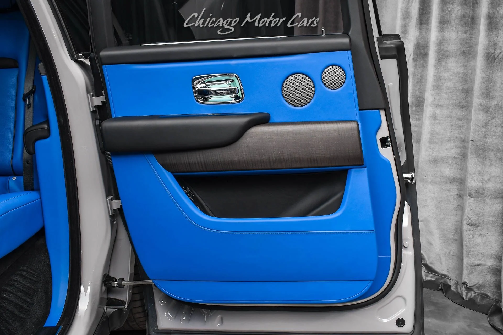 mph038_2221718496_13154_p39_l_6e5928e646