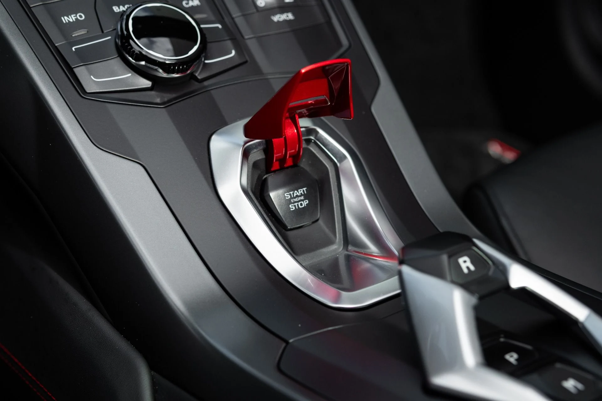 mph038_2225942978_Used_2018_Lamborghini_Huracan_LP_580_2_Spyder_1766443768_82c7e010f6