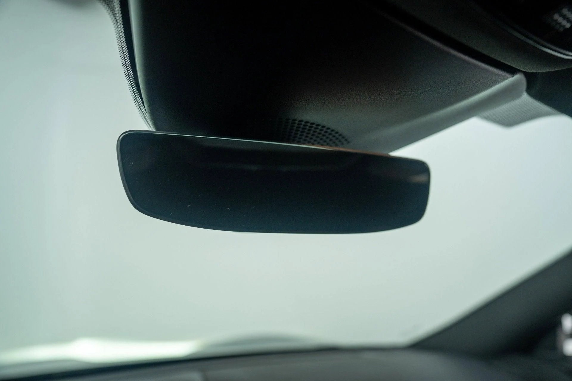 mph038_2230248901_Used_2022_Ferrari_Roma_1777382882_95ebefa080