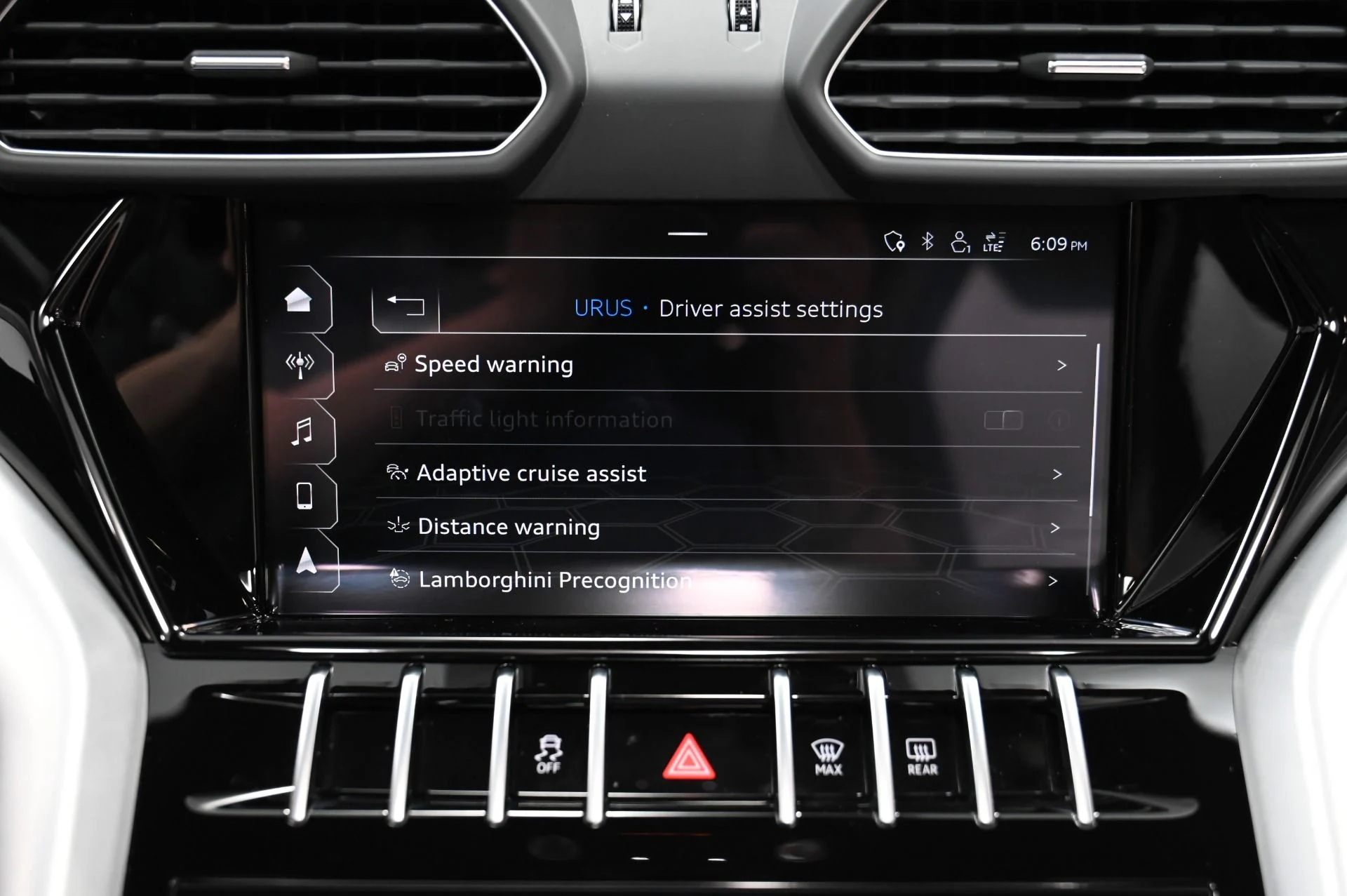 mph038_2232713802_Used_2020_Lamborghini_Urus_1770313419_08b614f842