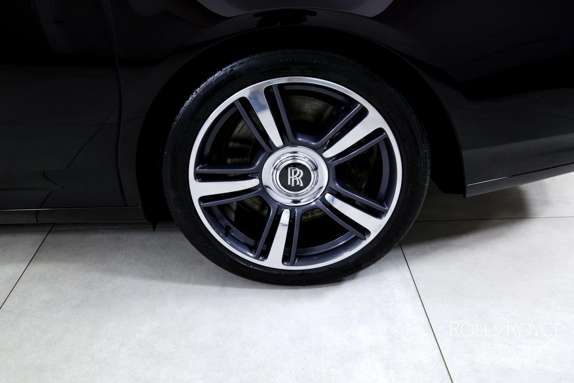 mph038_2242687754_Used_2014_Rolls_Royce_Ghost_1747161709_22f90f7672