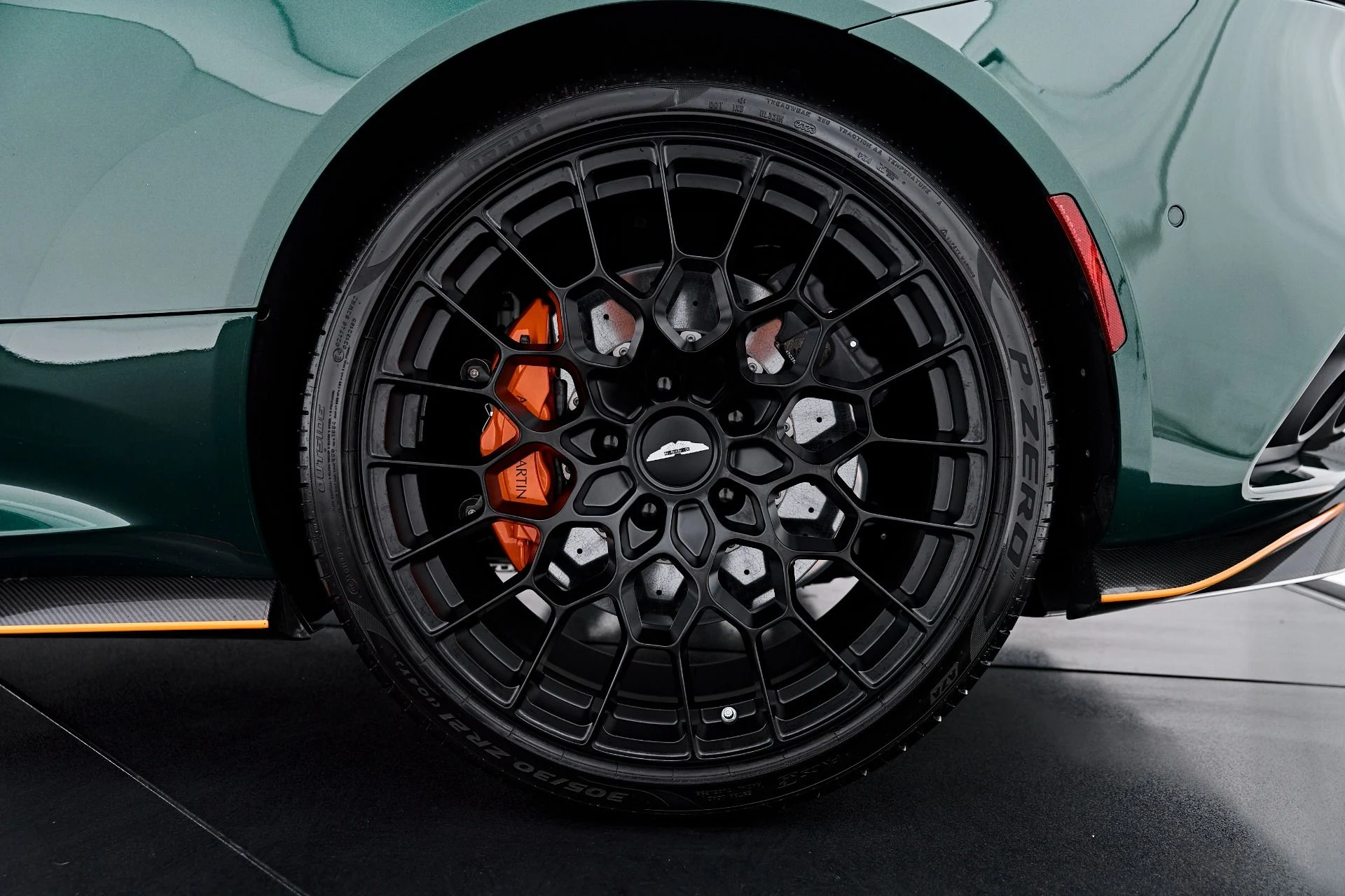 mph038_2246049330_Used_2023_Aston_Martin_DBS_Ultimate_1787789422_5907572971