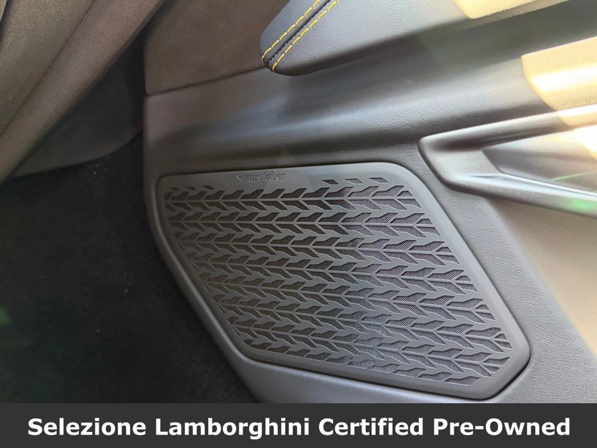 mph038_2247626092_c1c3b07ad9cb0157e61a8a3d7af22bf2x_de34bc38cd