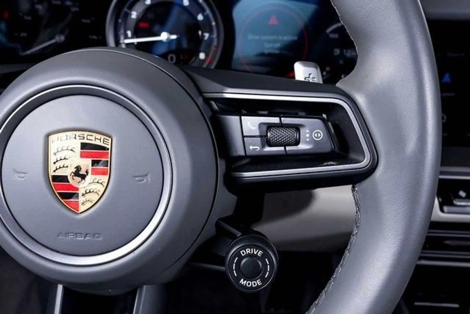 mph038_2250605201_c7c3ca6438c0671491d2faec5b63b220x_83eae7f3dd