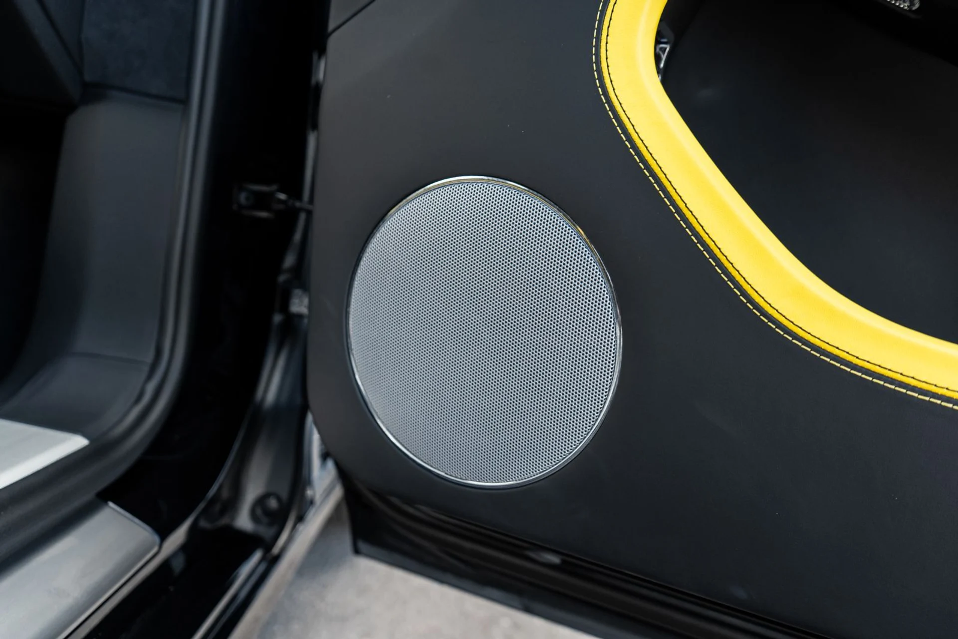 mph038_225438521_e317a5d0_dde4_4d12_be7b_fd418476a23d_50e152b287