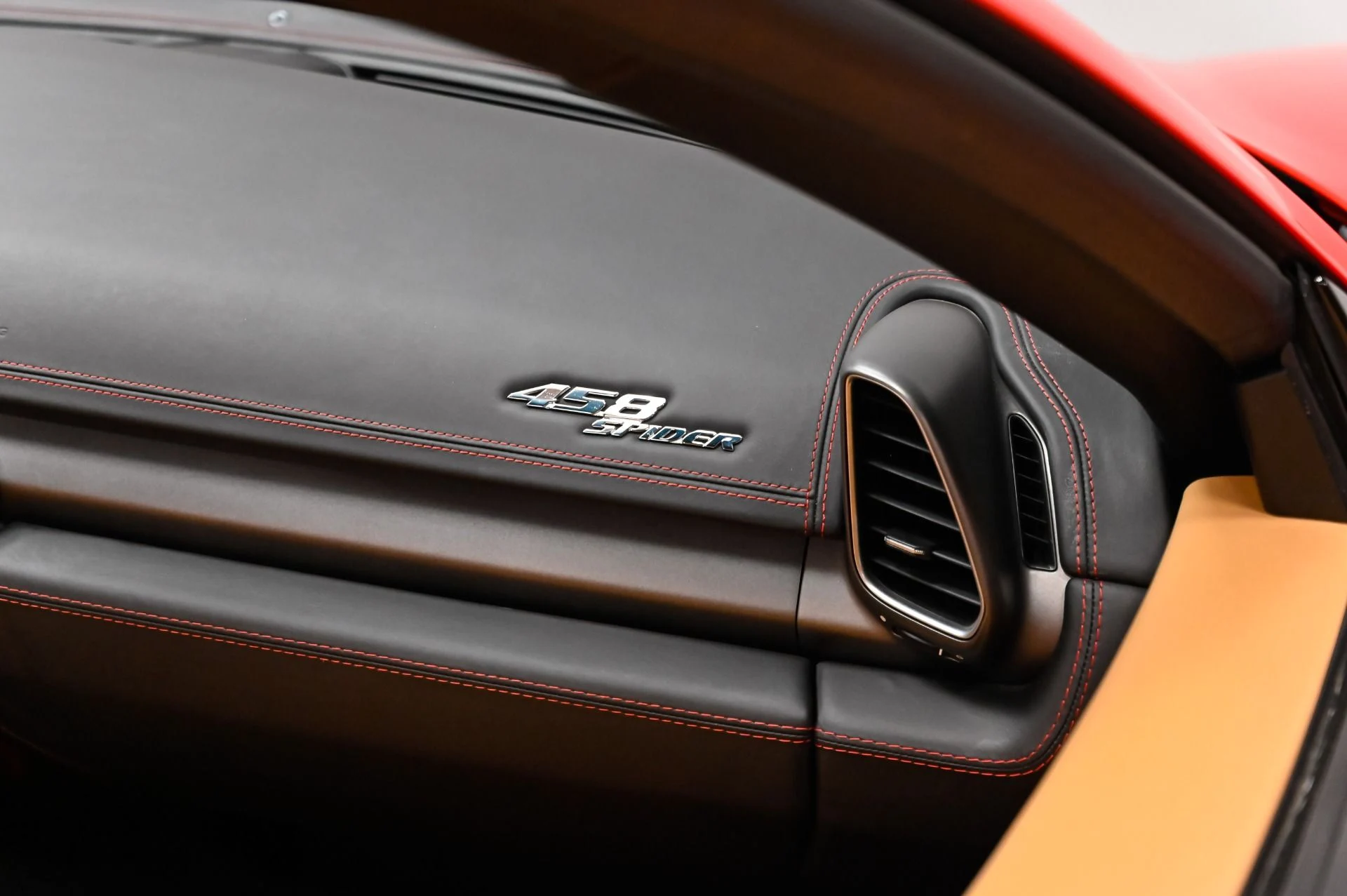mph038_2254991539_Used_2013_Ferrari_458_Spider_1788115023_6ae3bc4206