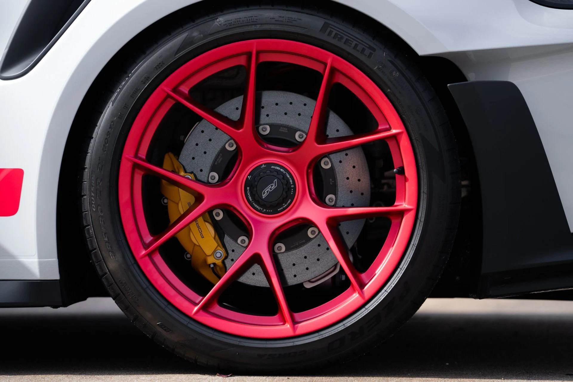 mph038_2264091301_Used_2025_Porsche_911_GT_3_RS_1766778331_c939c3f8e5