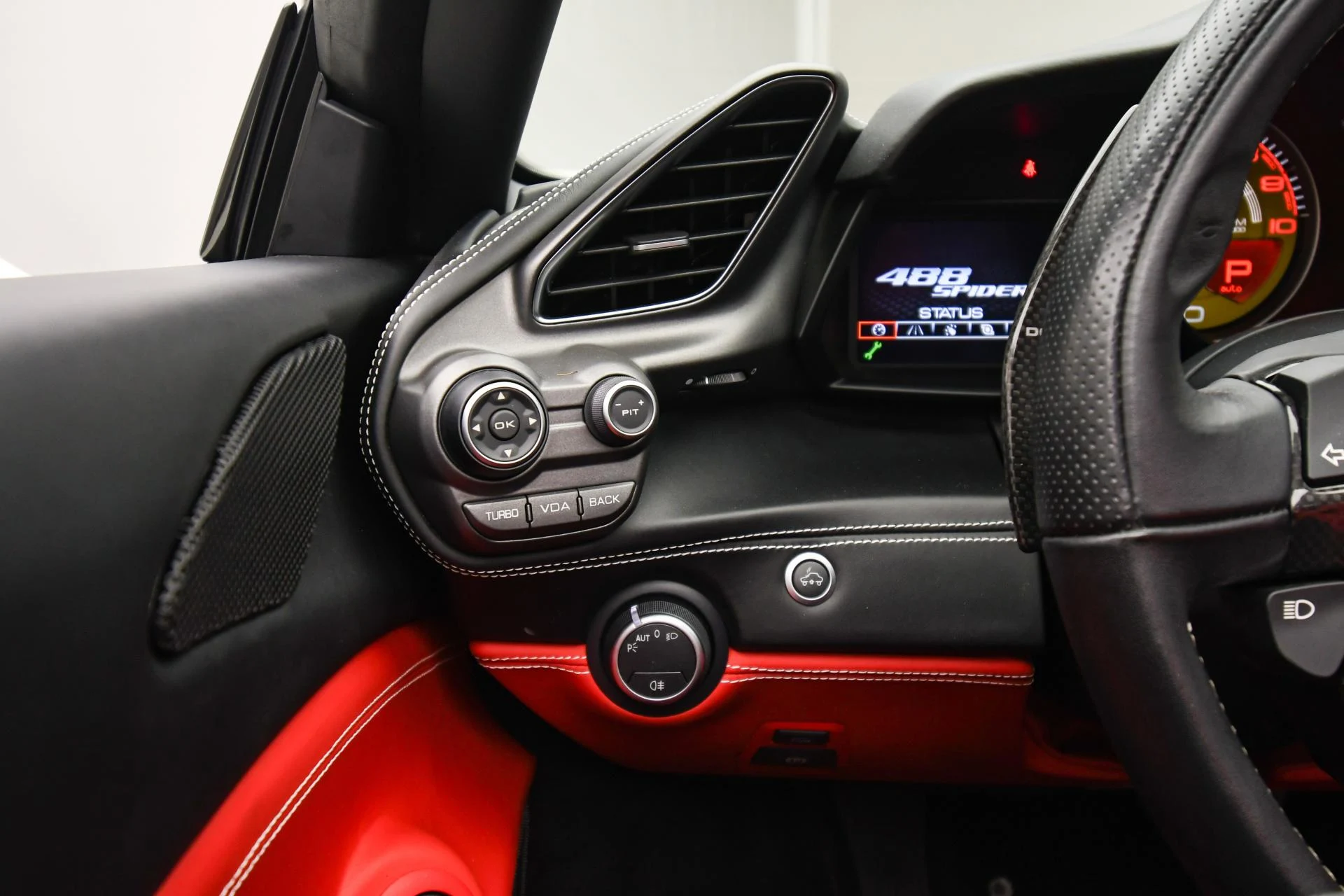 mph038_2270048810_Used_2016_Ferrari_488_Spider_1750234935_53b389715d