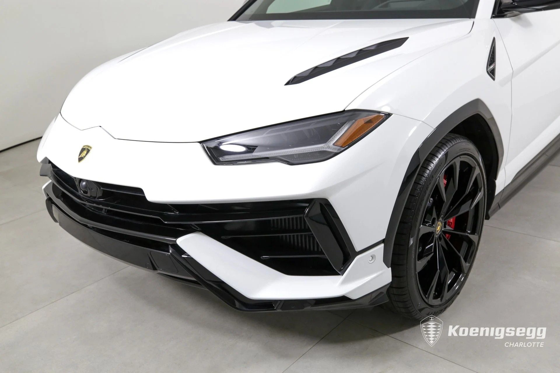 mph038_2273770108_Used_2023_LAMBORGHINI_URUS_S_PEARL_CAPSULE_1720196278_2bf8edb762