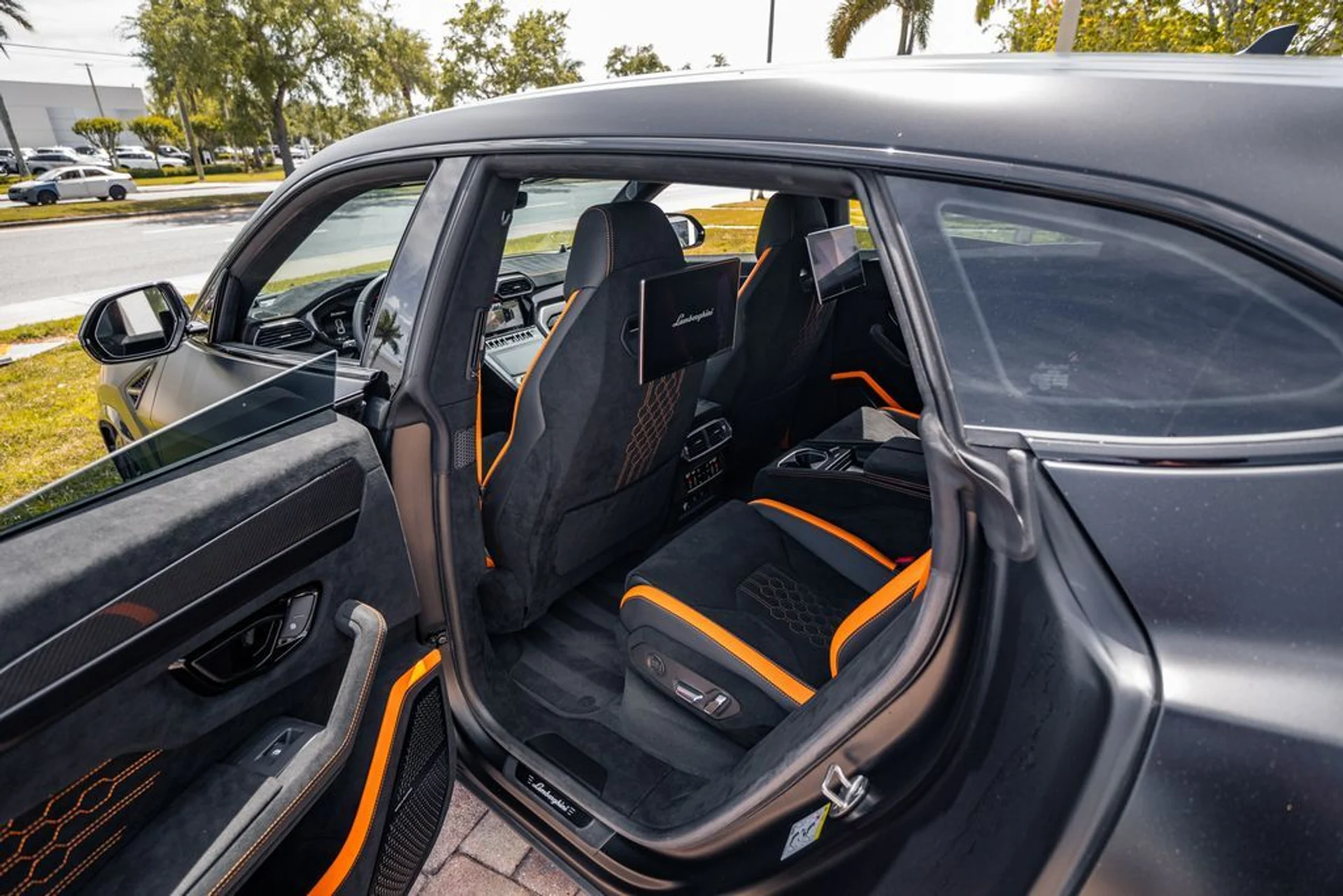 mph038_2288141548_5e709f8621eb44d605d8329a4656bceax_dc04377b27