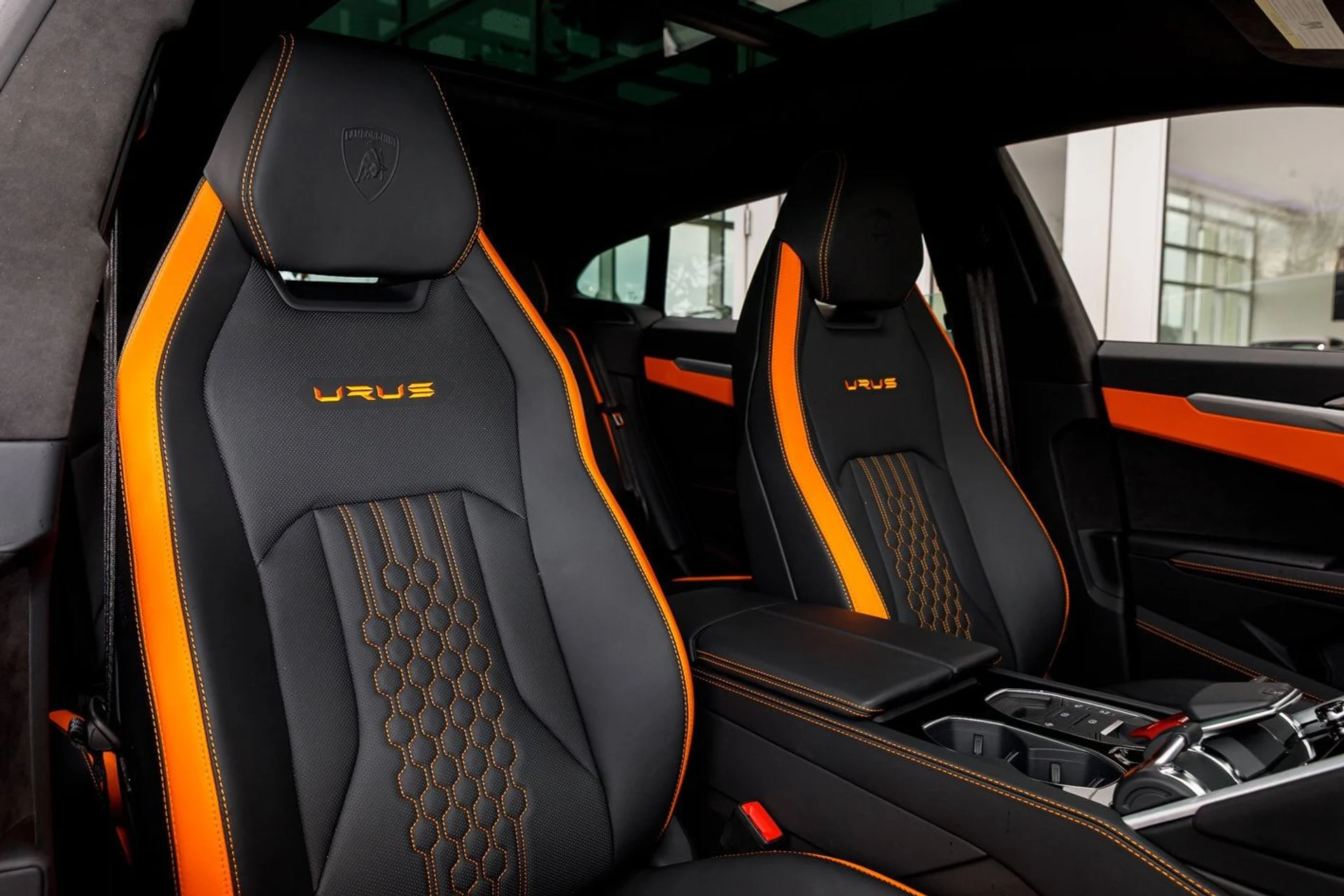 mph038_229554712_40c82c59c56e4feb987fc6771eaef4bbx_5ce6b9fc90