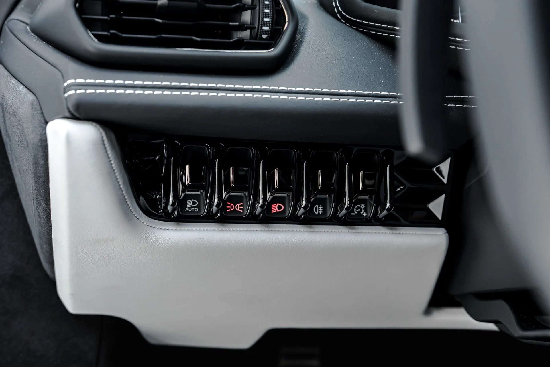 mph038_2309471529_Used_2023_Lamborghini_Huracan_Tecnica_1787597770_49ca8c702f