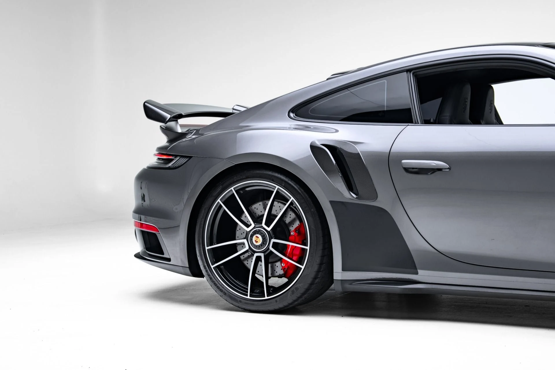 mph038_2316679783_Used_2021_Porsche_911_Turbo_1771625049_b41be0a8a0