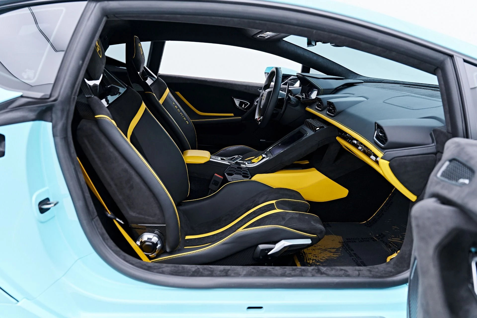 mph038_2323346040_Used_2024_Lamborghini_Huracan_Tecnica_Base_1788455419_7784d86530