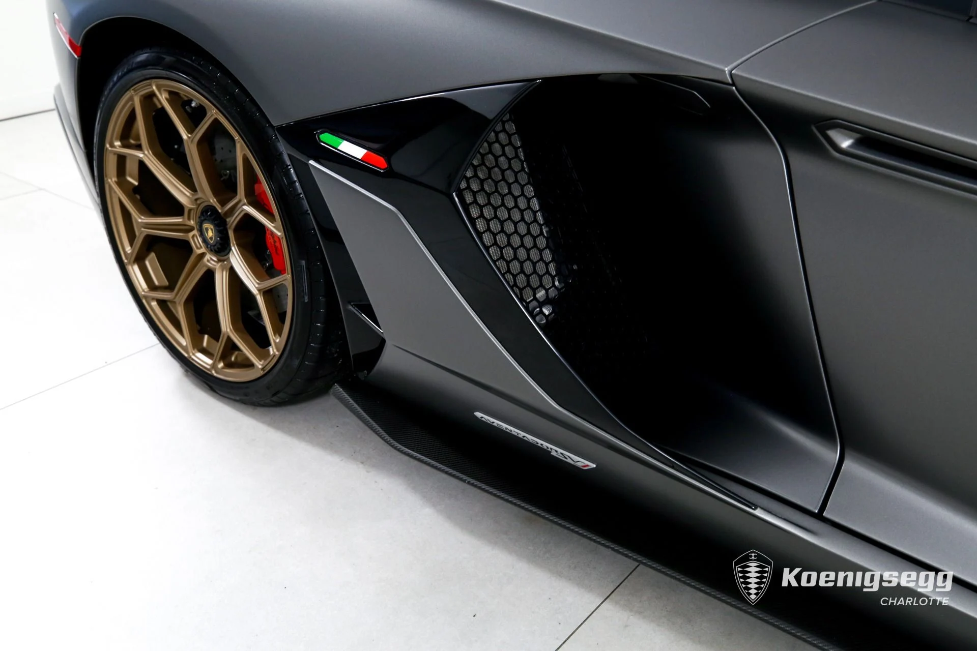 mph038_2324181112_Used_2020_Lamborghini_Aventador_LP_770_4_SVJ_1782493896_1d15bd5737