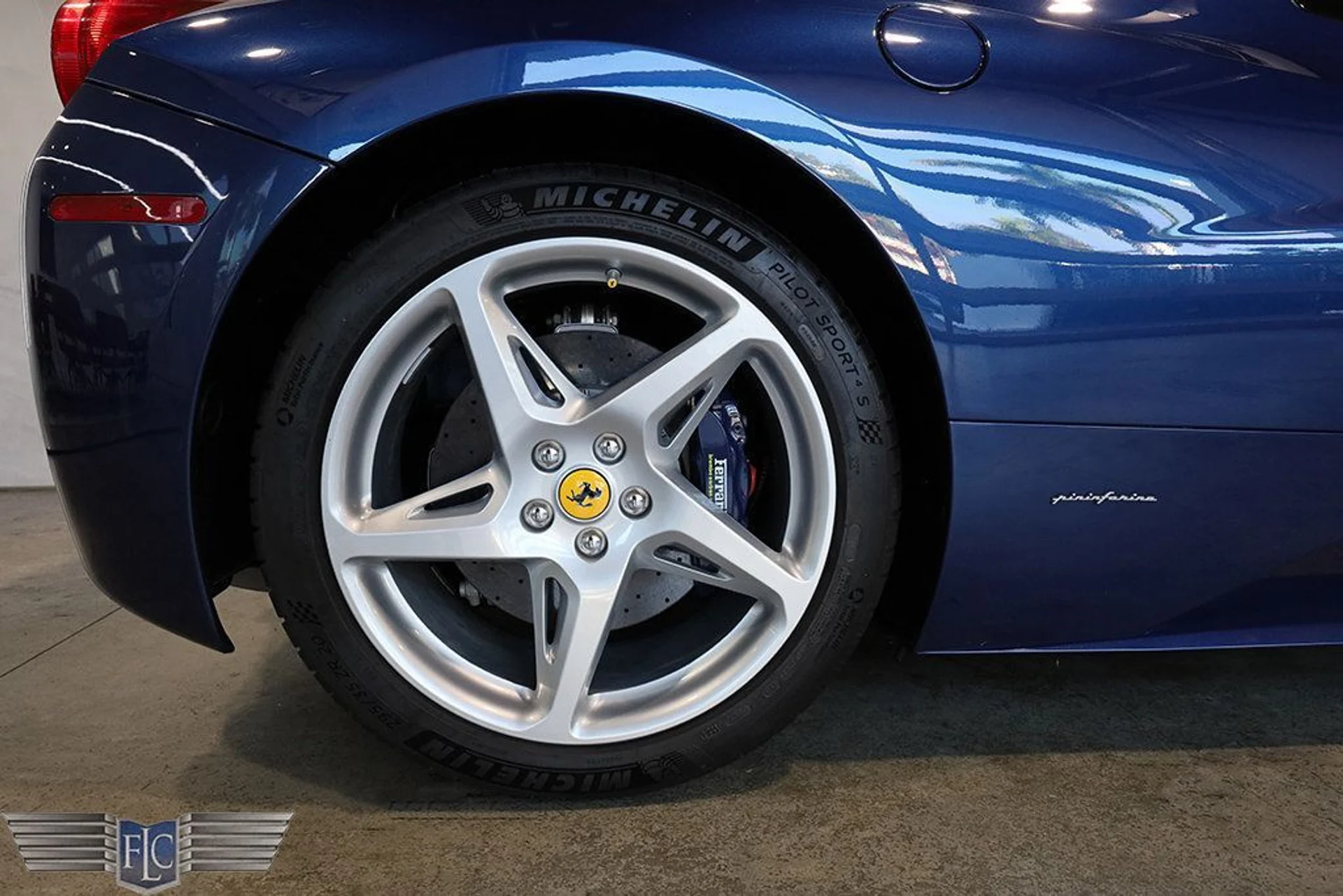 mph038_2331691515_used_2015_ferrari_458_spider_f1convertible_9689_22991784_39_1024_c28be1bcf4