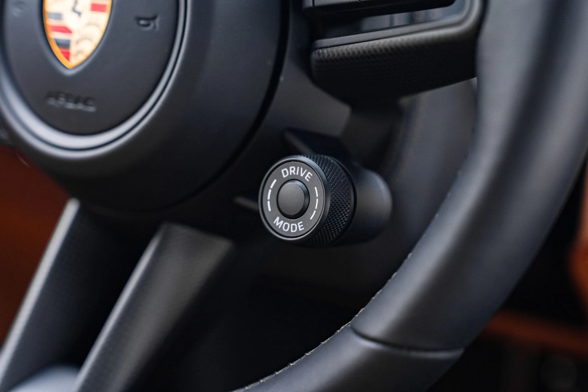 mph038_2334244003_Used_2024_Porsche_911_GT_3_Touring_1765917490_16ac0c459e