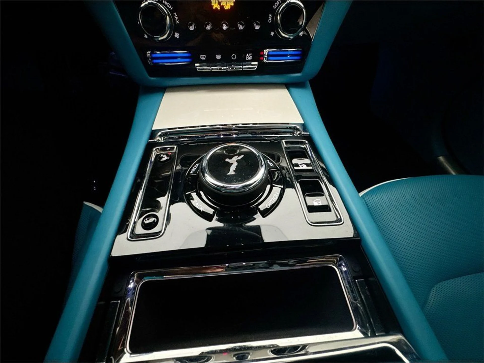 mph038_235814702_ee251da4f50df330c48edfd84078072d_82063e6ad4